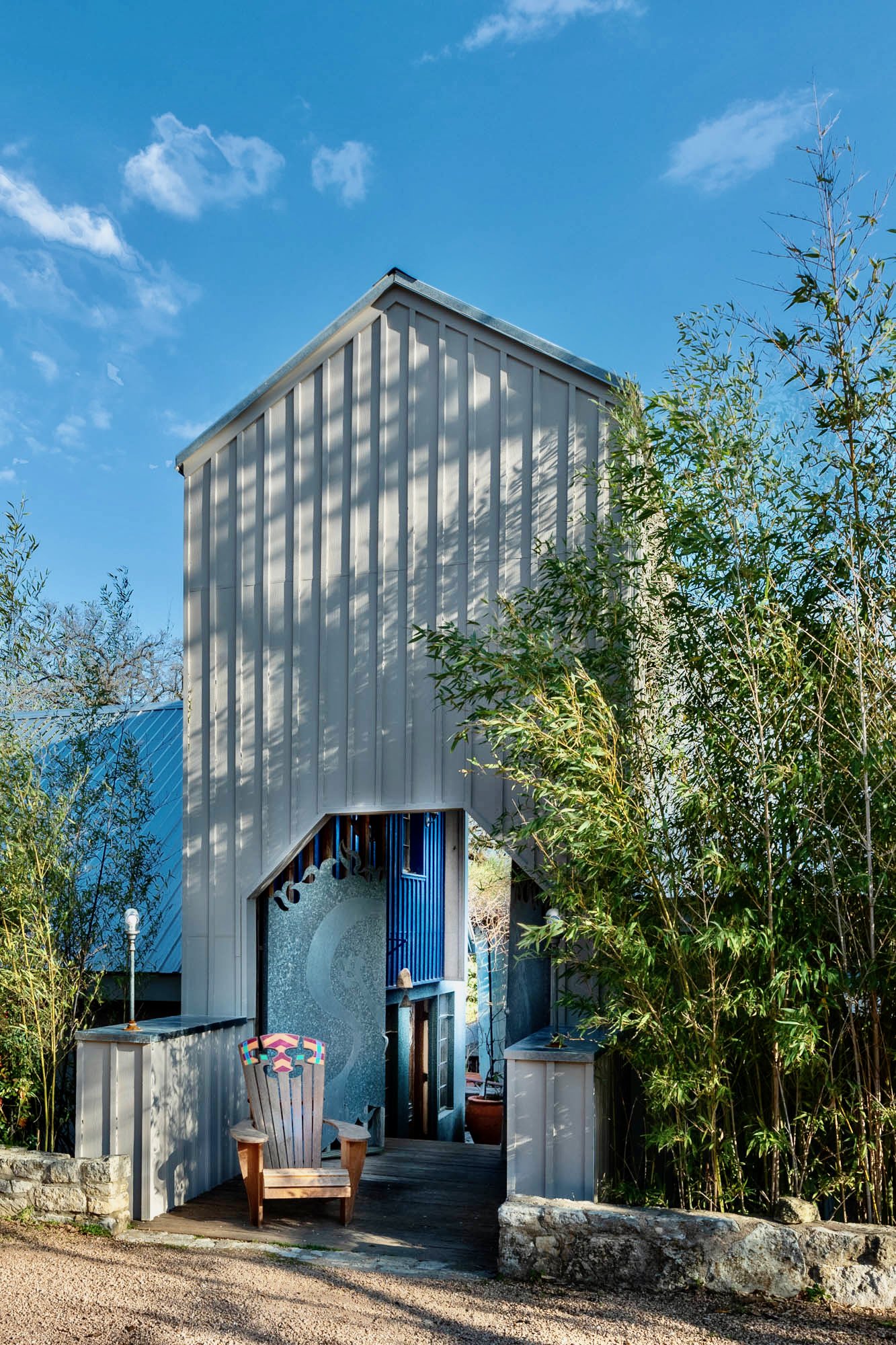 Moore/Andersson Compound