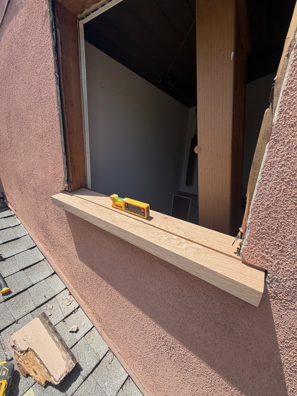 Installing the sill.